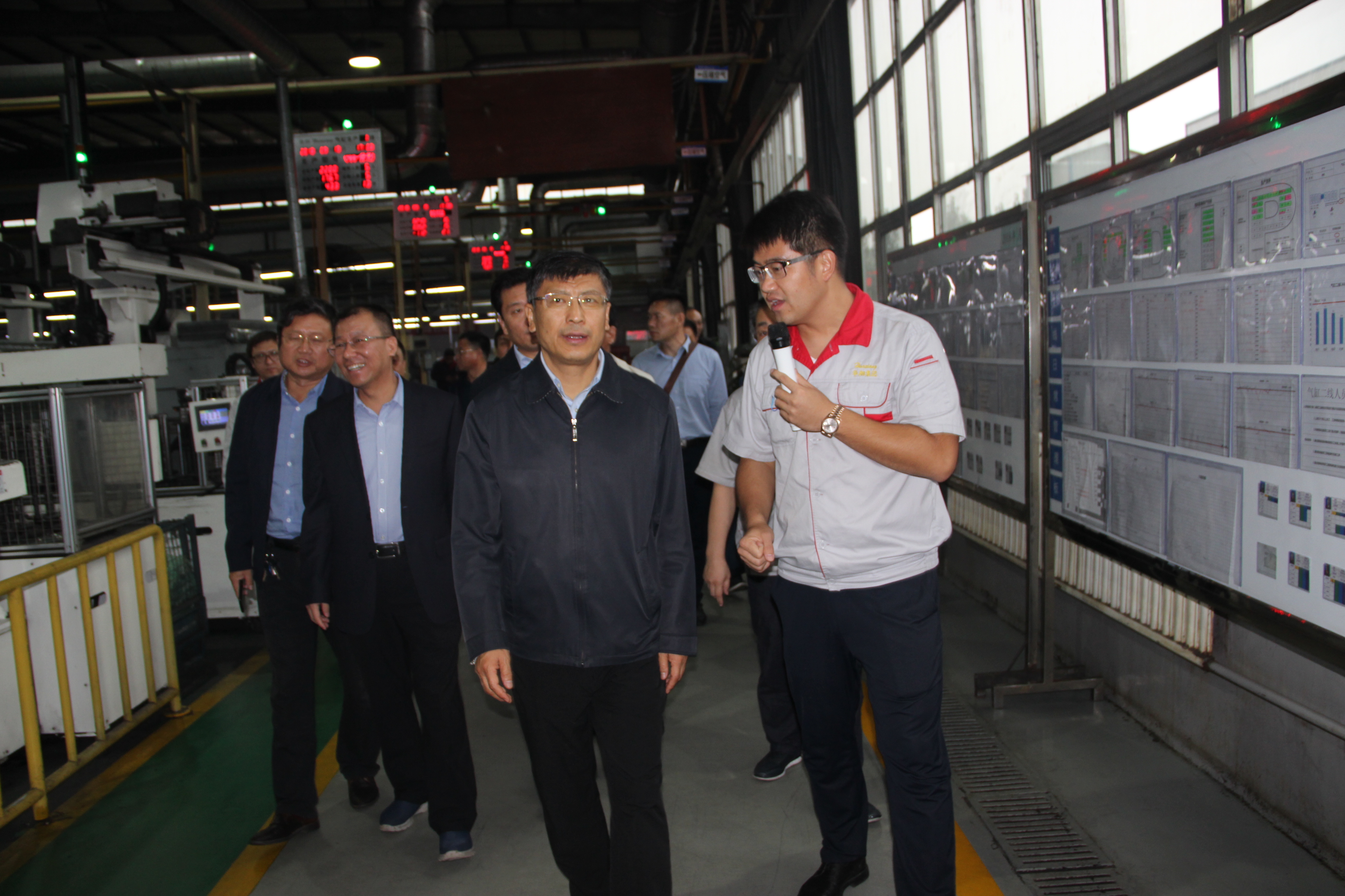 省委組織部副部長、省人社廳廳長盧建明一行到我司調(diào)研指導(dǎo)