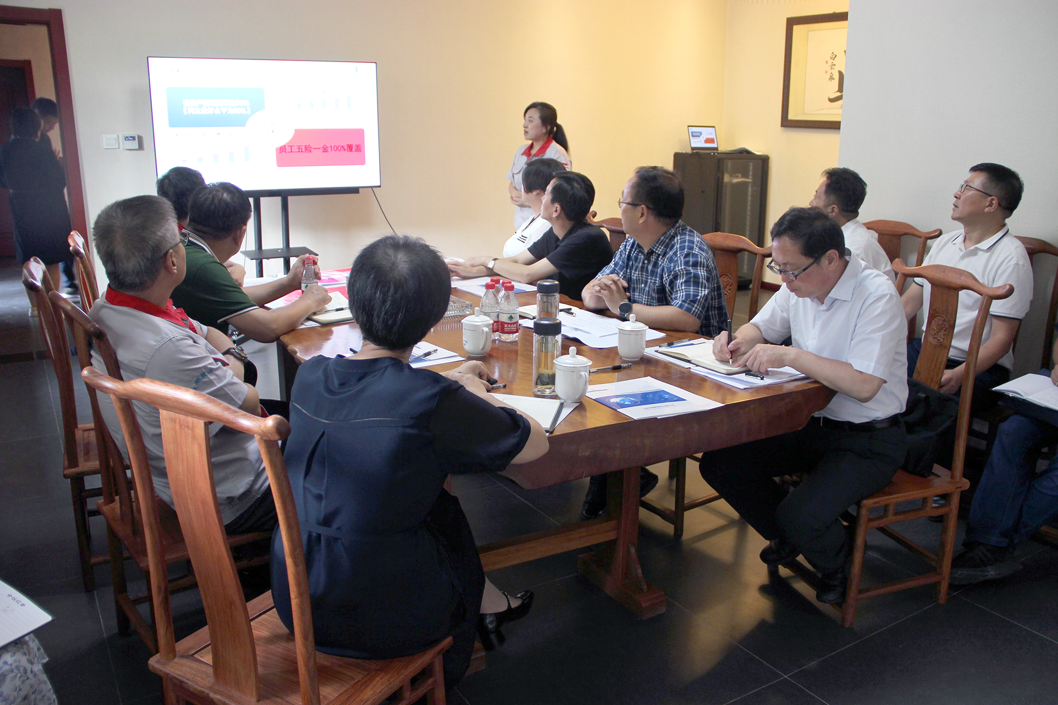 市委常委、統(tǒng)戰(zhàn)部部長郝忠祥一行蒞臨我司參觀調(diào)研