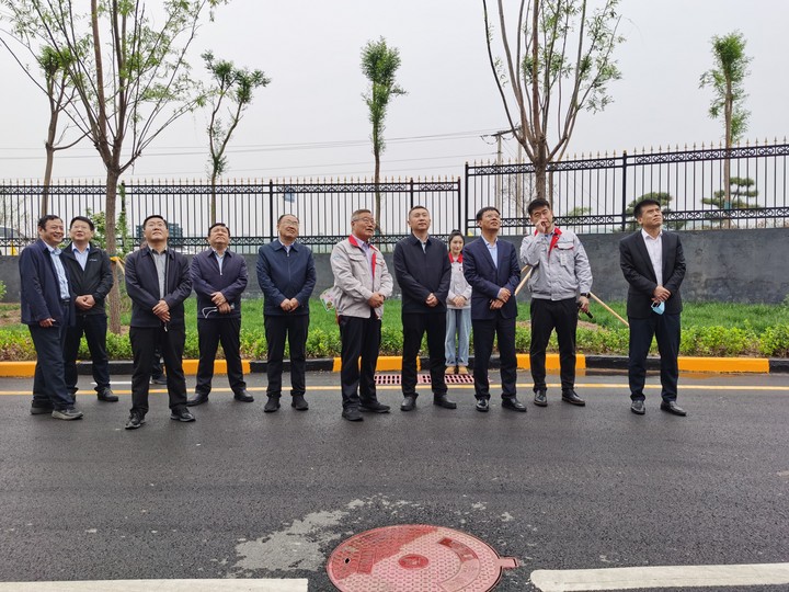 臨汾市委副書(shū)記、市長(zhǎng)王延峰蒞臨華翔集團(tuán)調(diào)研